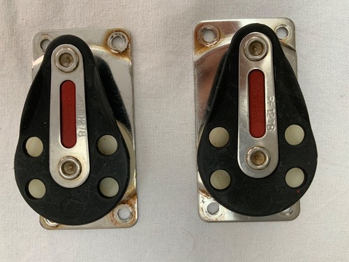Ronstan cheek blocks pair - blocks.,